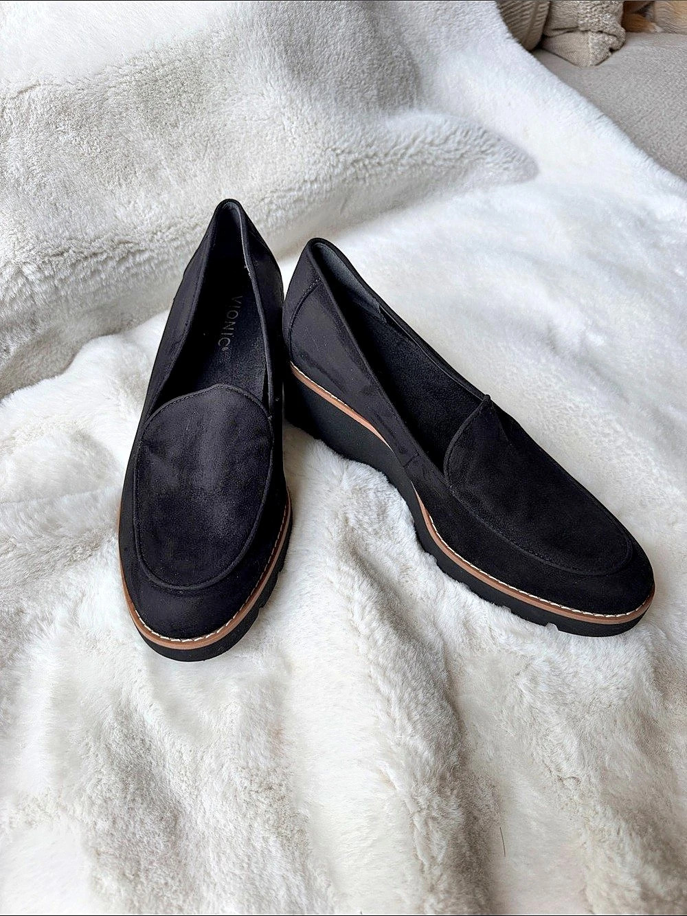 Vionic Ava Wedge Loafer Black Slip-On Size 8.5